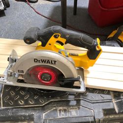 Dewalt Circular Saw