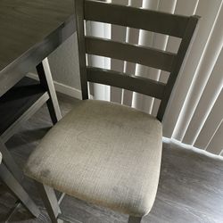 Kitchen Table 3 Chairs 
