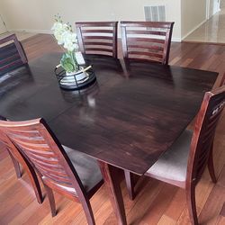 Wooden Dining Table Set – Convertible 4 to 6 Chairs – Pickup Only
