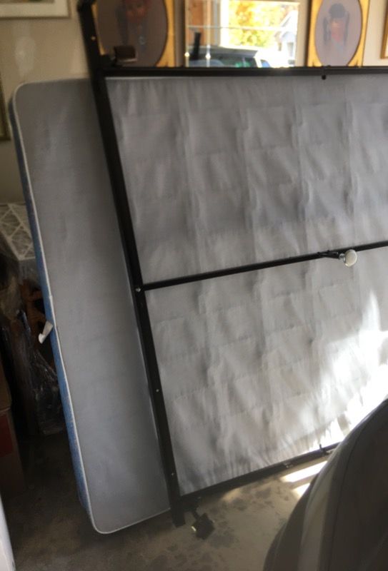 Free Queen Mattress/Box Spring/Frame