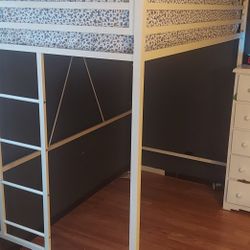 White Twin Loft Bunk Bed /w Twin  MATTRESD