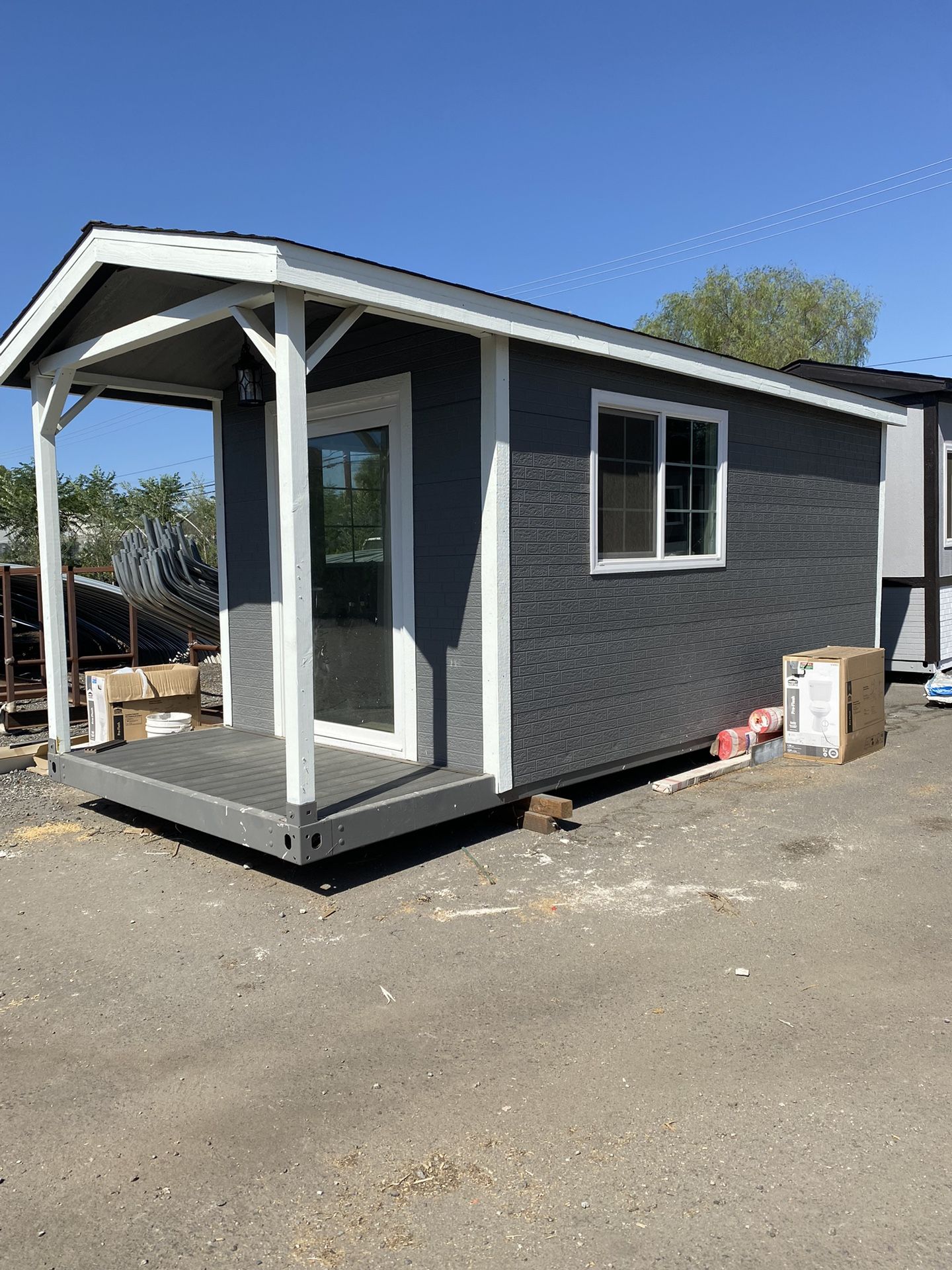 Tiny House/Shed