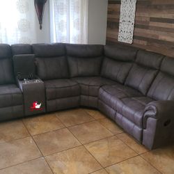 🚨 SPECIAL OF THE MONTH 🚨        ❗️ LIMITED TIME ONLY ❗️       SAME DAY DELIVERY OR PICK UP   Color: stone   Beautiful 6pc motion living room set 😍 