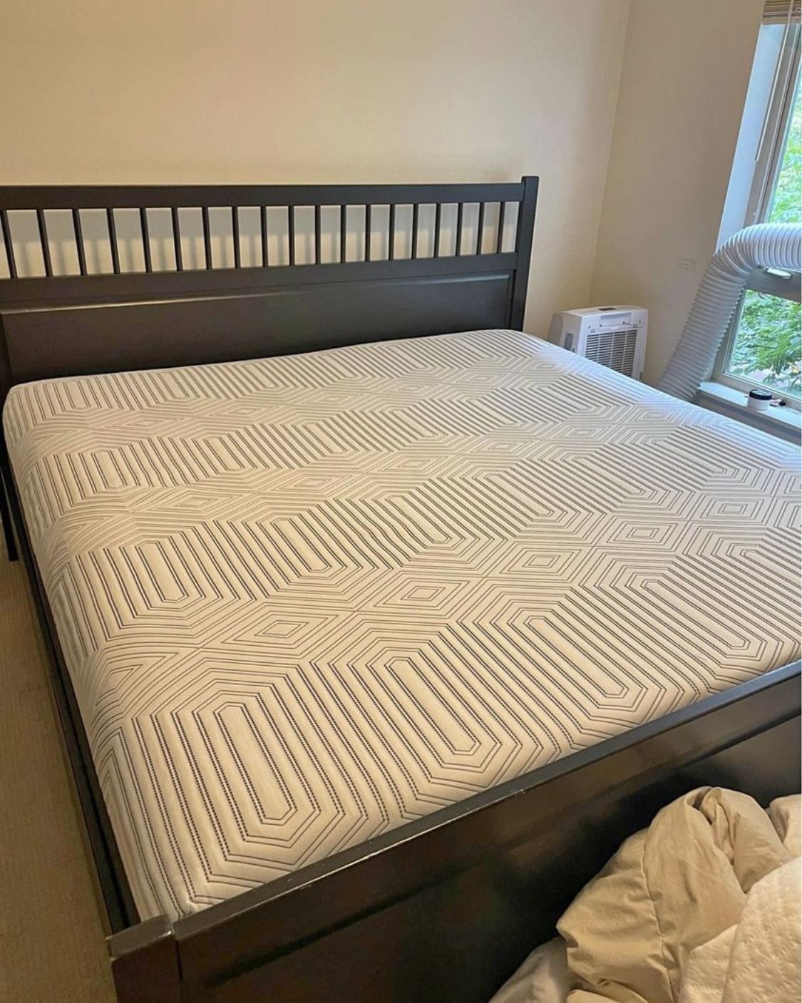 King Mattress (Sleepy's Curve 12" Medium Memory Foam)