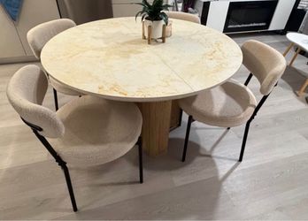 Dining Table with 4 Chairs