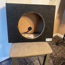 12" Single Sealed Subwoofer Box  