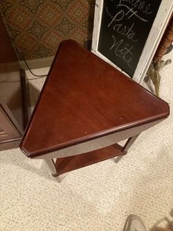 Collapsible Edge Wooden End Table