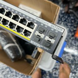 24-port Gigabit Smart Switch W/PoE