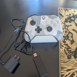 Wireless Xbox One Controller With Wireless Charging Stand