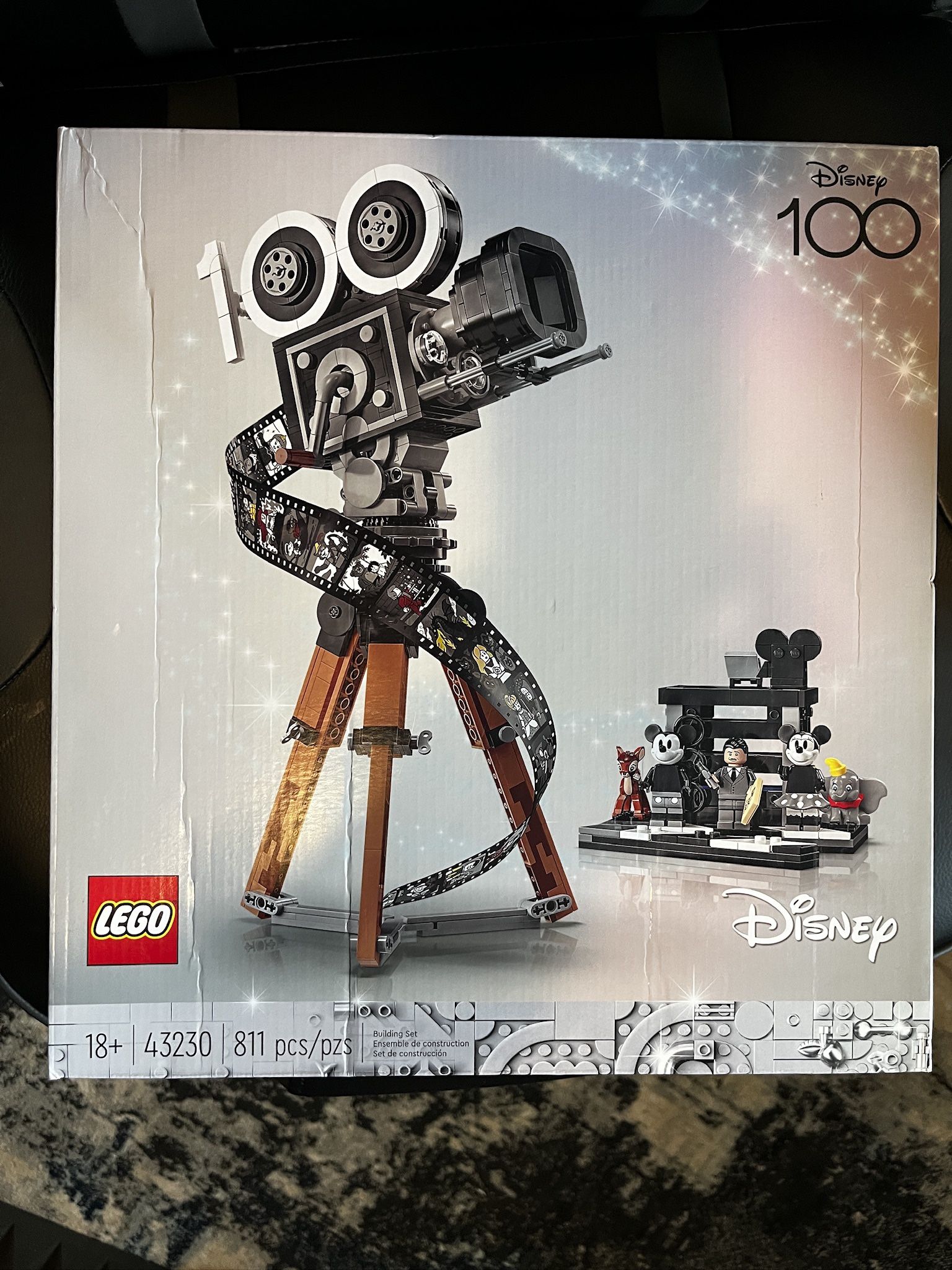 LEGO Disney Walt Disney Tribute Camera 43230