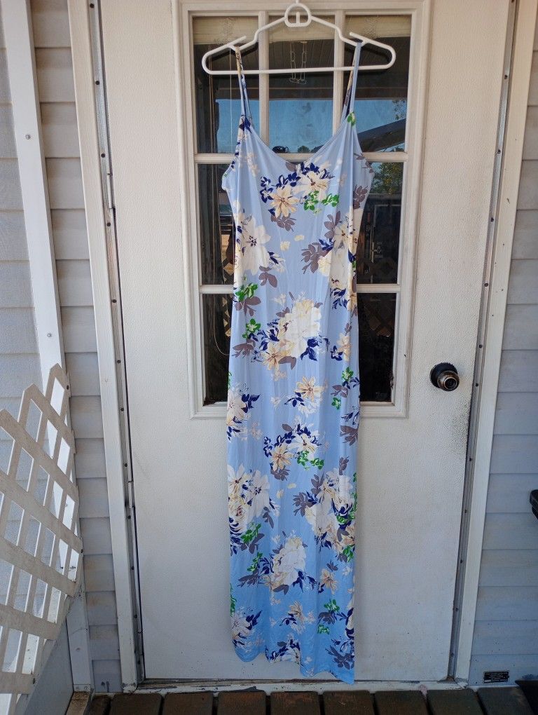 Haute Monde Floral Blue Maxi Dress Sz L