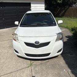 2010 Toyota Yaris