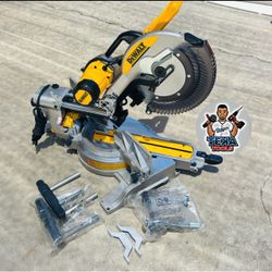 DEWALT 15 Amp Corded 12 in. Double Bevel Sliding Compound Miter Saw with XPS technology, Blade Wrench and Material Clamp