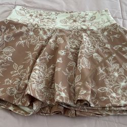 PGM Lex Magical Floral Orange and White Gold High Waisted Ruffled Skort with Pockets, size M