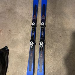 Salomon XDR 75 Skis + Lithium 10 Bindings