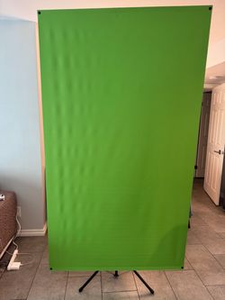 Valera Screens Explorer 90 Green Screen