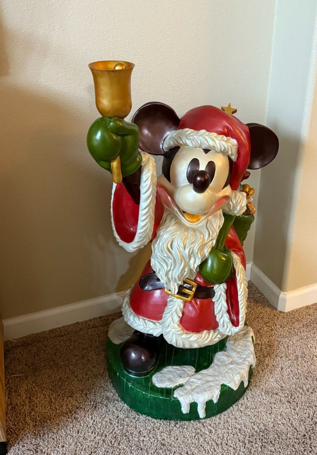 DISNEY RADKO LIFE SIZE 3’ MICKEY MOUSE SANTA BIG FIG SCULPTURE STATUE SUPER RARE!