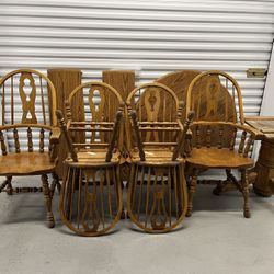 Solid oak table with 2 leaves and 6 chairs $250 OBO