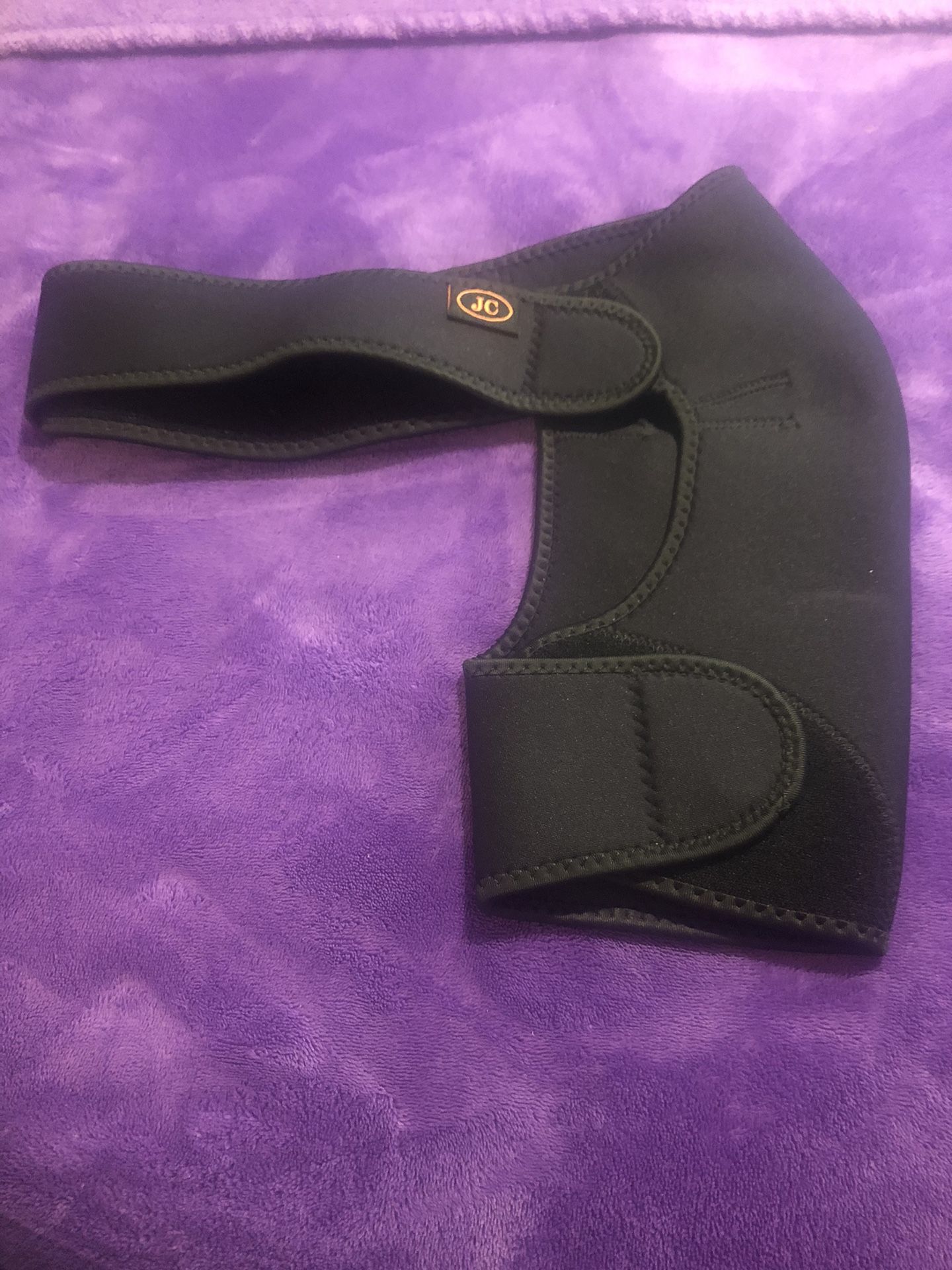 JC Shoulder Brace Large
