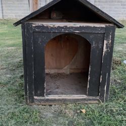 Dog HouDog House With Upper Storage  Used For Keeping Dog Food  & Cans 