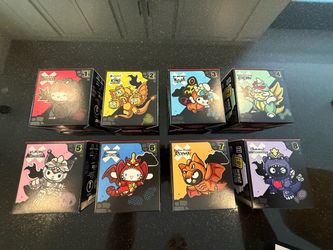 🔥 McDonald’s Hello Kitty x Godzilla – COMPLETE SET OF 8 – NEW IN BOX 🔥