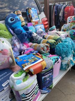 YARD. SALE. YARDA