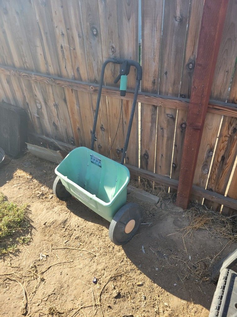 Scott's Turf Builder Seed Layer