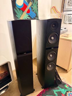 Jamo C 809 Concert Series Top of the line Speakers - Incredible sound & Immaculate Condition