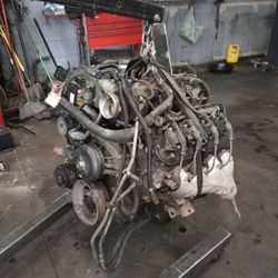 Chevy 6.0 Engine,  harness and ECm.