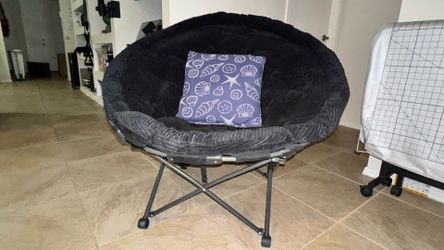 Room Essentials Heavy‑Duty Sphere Chair — Black Corduroy (with Carrying Case)