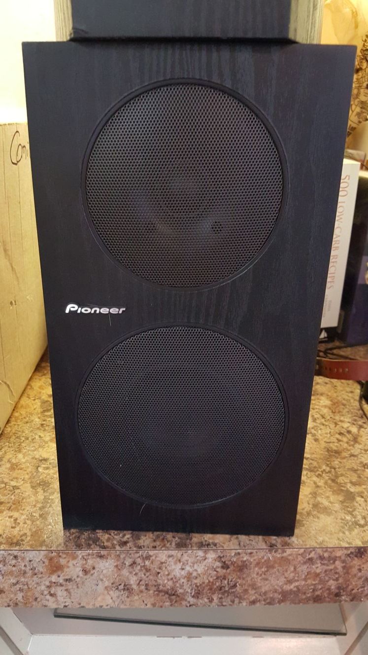 Pioneer SP-BS21-LR Bookshelf Speakers