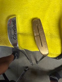 GOLF PUTTERS