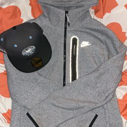 Nike Tech and Fitted Hat 