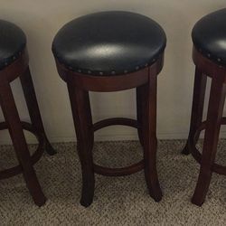 Cherry Wood Bar Stools with Leather and Rivet Detailed Seat (Set of 3)
