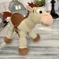 Disney World NWOT Toy Story Bullseye Poseable plush
