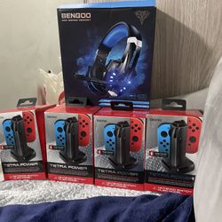 BIONIK BNK-9019 Nintendo Switch Tetra Power Quad Port Dock - Charges Controllers