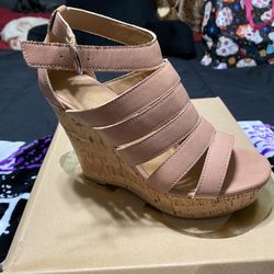 Charlotte Russe Size 7 Women’s Heels 