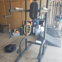 Captains Chair Pull Up Dip Station 