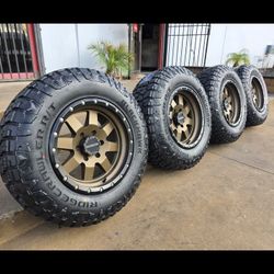 17"  RACELINE DEFENDER w- 33" Fortune RT 