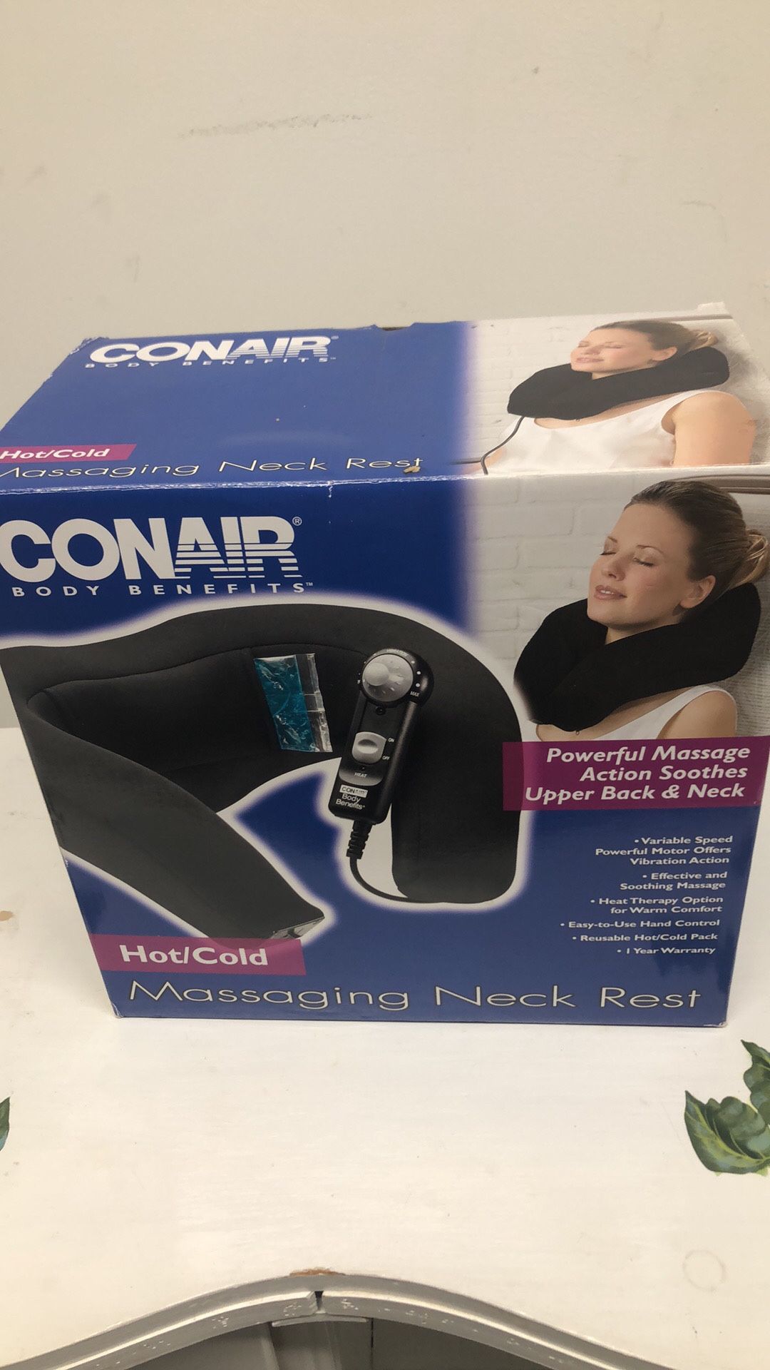 Electric hot and cold neck massage machine