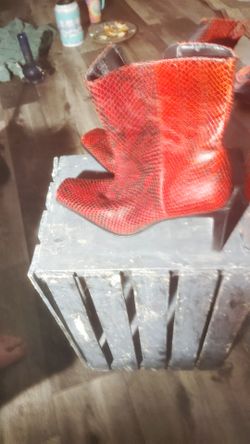 VINTAGE RED SNAKESKIN BOOTS 1990S