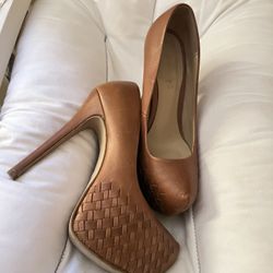 High Heel Shoes 