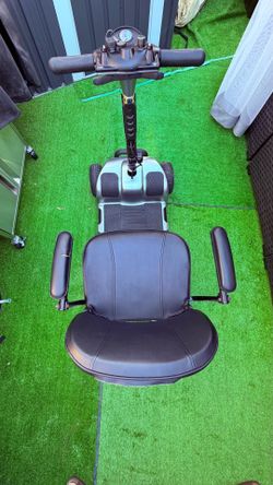 Vive 4-Wheel Electric Mobility Scooter, Gray/Black, Swivel Seat, Padded Armrests