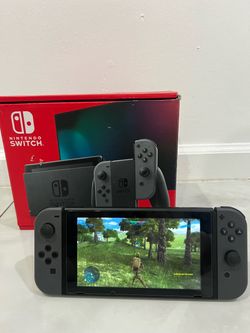 I'm selling a Switch console in its box with original accessories; it includes a digital game.