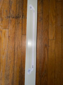 Chrome Grab Bar