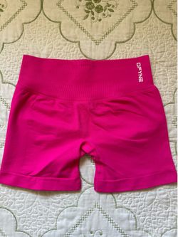 DFYNE Impact Short Bright Fuchsia Color