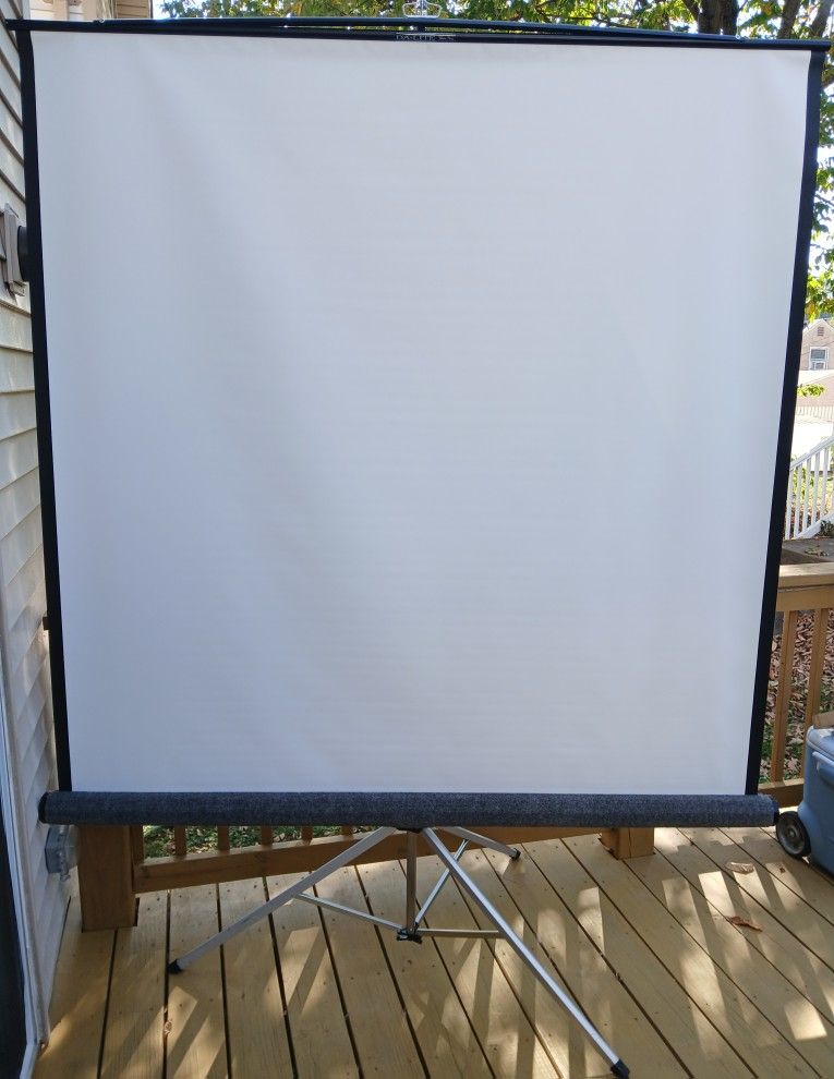 Da-Lite Picture King Movie Projector Screen 6' x 6'