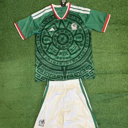 Mexico World Cup Green Jersey With Shorts 