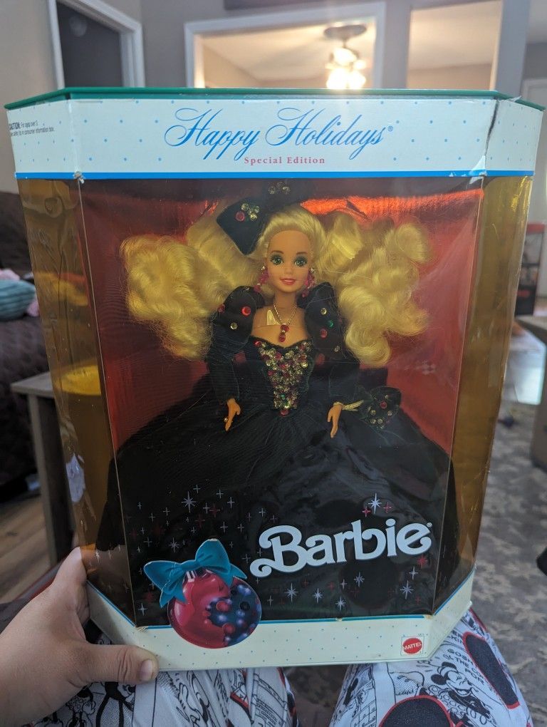 Barbie 1991 Happy Holidays Special Edition 1991