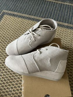 Toms Girls Sz 2 Grey Desert Wedge Suede Bootie